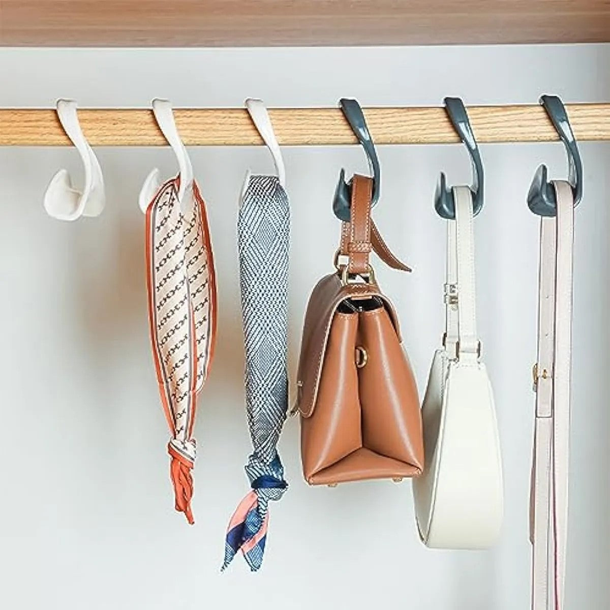 Gancho para colgar bolsos